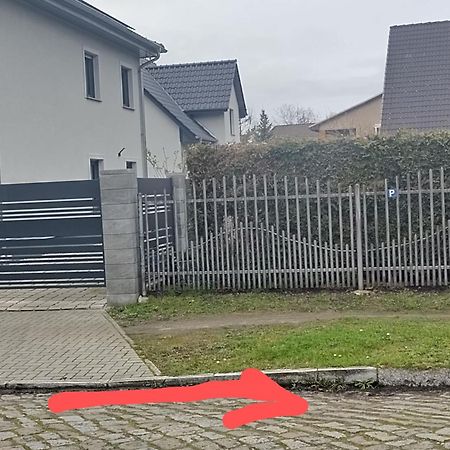Schoene Neu Erbaute Wohnung Berlin Exteriör bild